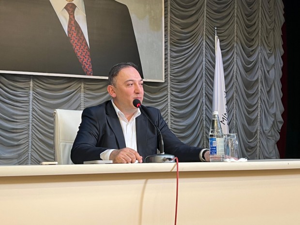 6b1dd8bd-9612-4afe-8a83-f1c9cfc68cdf