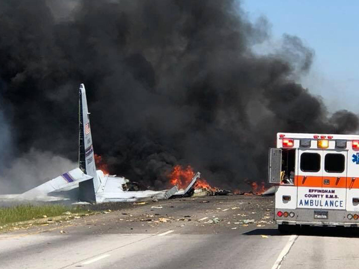 usa_millitary_plane_crash