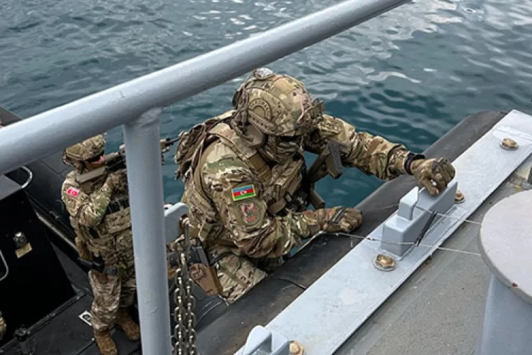 phjo8vrTDESjNU0zgLDiNd3jfFWJKmY0VN51QlZk_825