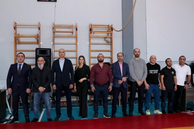 7257a997-6bde-4b48-b777-6b6f1a623f2f