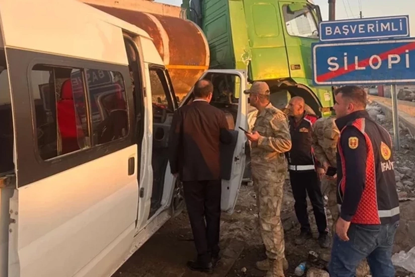 8hpH5O2U3paA0oLOififKUDwikVVGB30dlFNW8RO_825