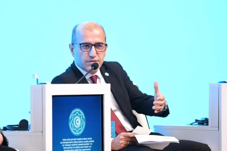 Vz0u0Kyupld2LQ01gVc6Qy4X49htcy4FoGxDlrzc_825