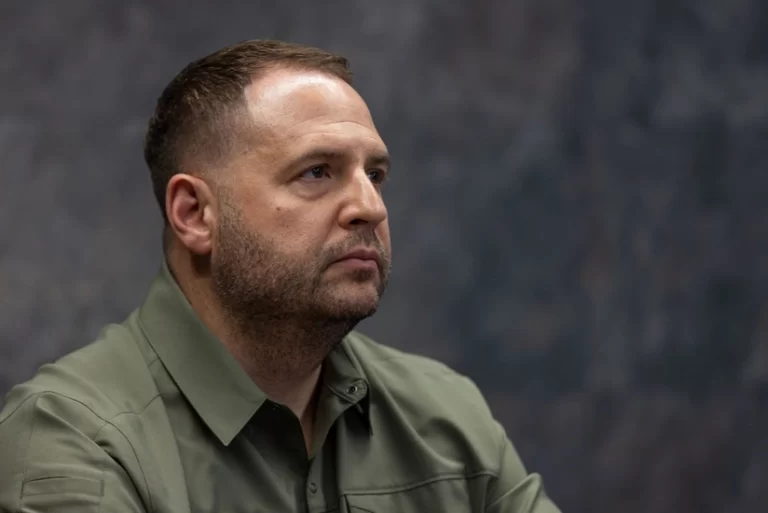 da90f2d7-a646-37c5-9148-28fb81abb80e_825