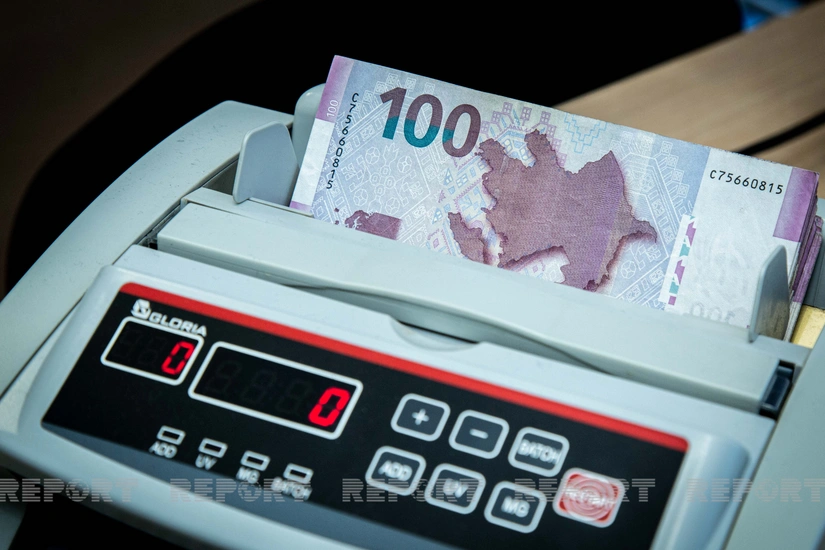 1d2eb181-912c-389d-9a0b-3a57210246fe_825