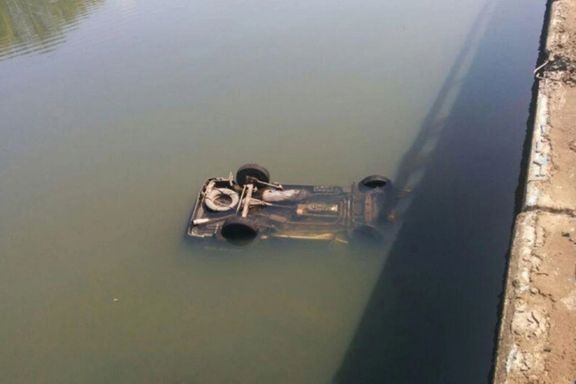 322fb1bc-7f81-3dd8-a253-f6d00791f822_825