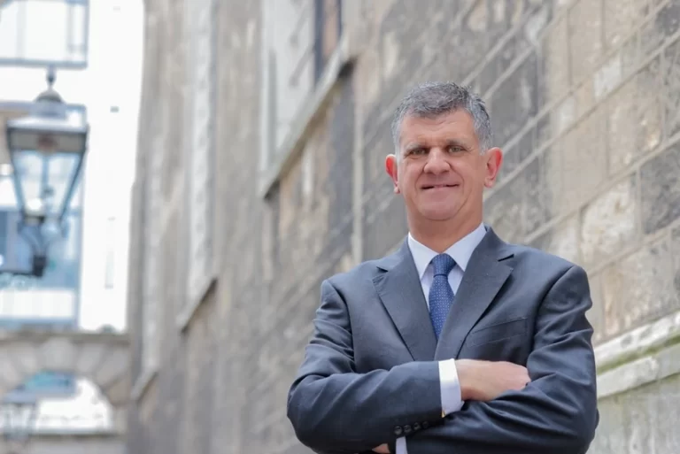 5BS9FX6Ob7vLP0HLMDQNqclpy9vqFWzGzNa0iRgF_825