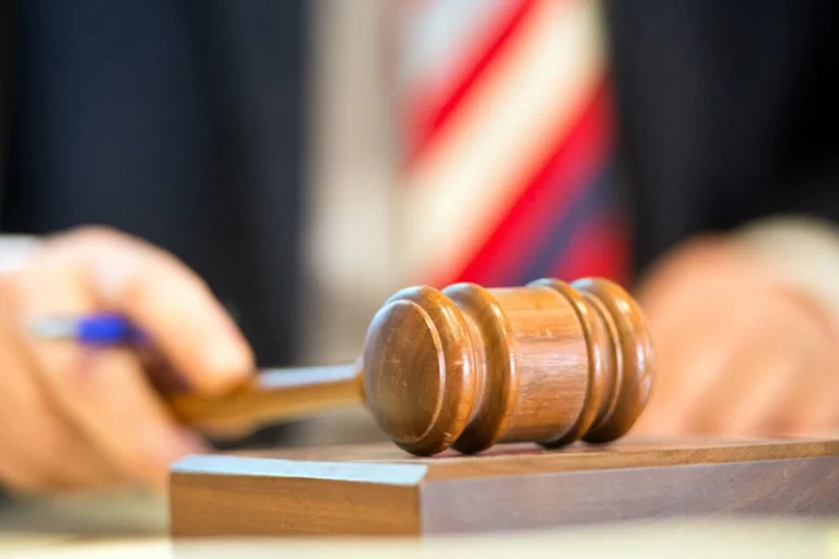 96d7c7b9-bfc1-4c05-be66-0d50c10d8ecd_825