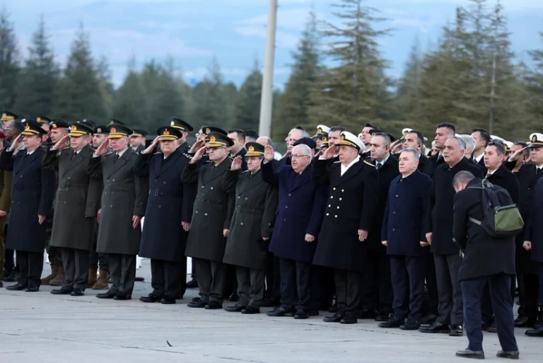 CNgzfD6iRV7VOz9p3zKZDy4PzWxHbik5RhW0jhRk_825