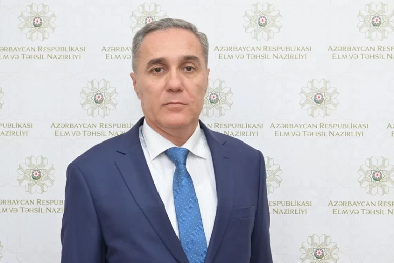 LaFdmLo5YukbAc6lpbk8UqVWS8E2YH5MEB2gUn7Z_825