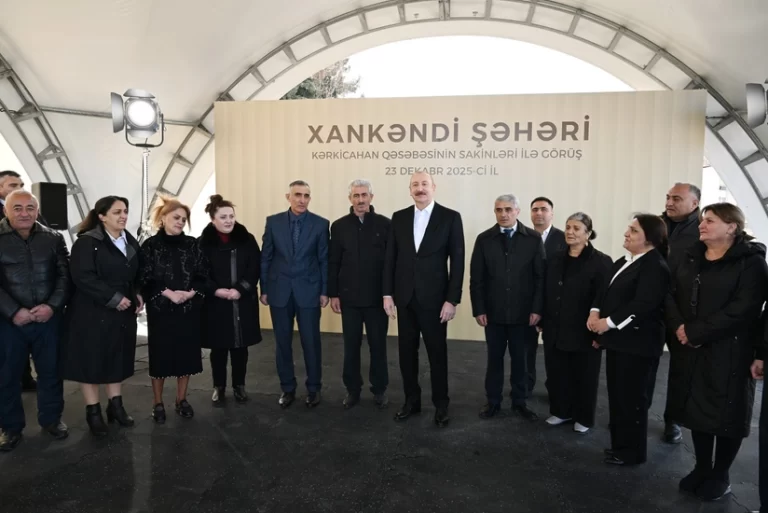 P5lXp5C8YYSfryoyde8c31ROP52blSYNNXgC0ULa_825 (1)