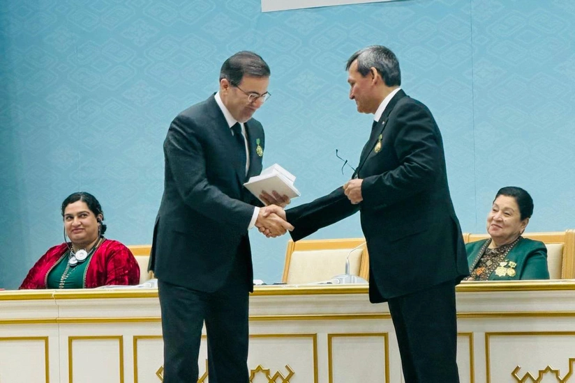 QXpq38WaAt7UuUMX9b9DXfhaNWezyXujjBrC4JEL_825