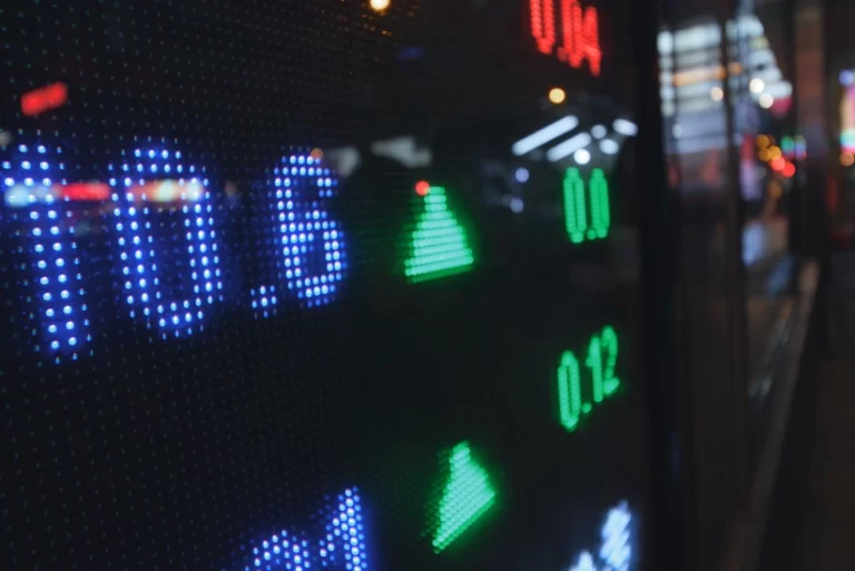 d4dd2793-cbfe-32cb-b3c6-1d37411b5d27_825