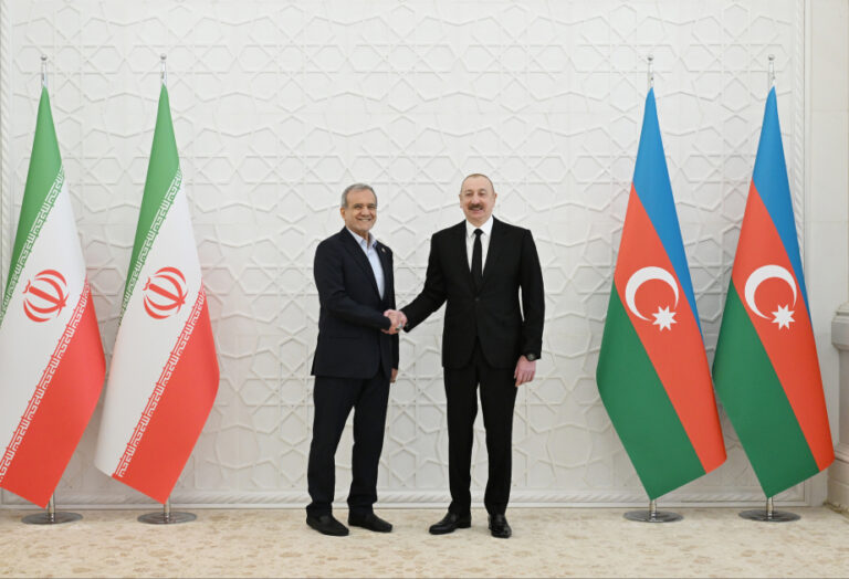 ilham_aliyev_pezeshkian_040625