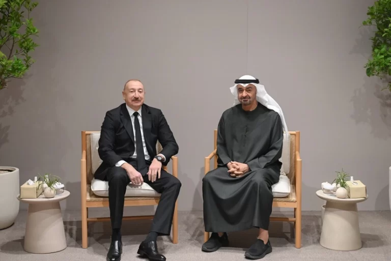 jaT5eXnGFPduunu33EyqtHoMoxWVX6KE8qYC4Ilc_825