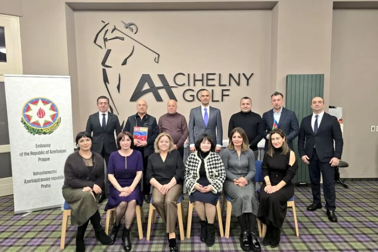 nHorSp58ht7WxmlvkyBdClnkegKPeGcTOfX2wAXr_825 (1)