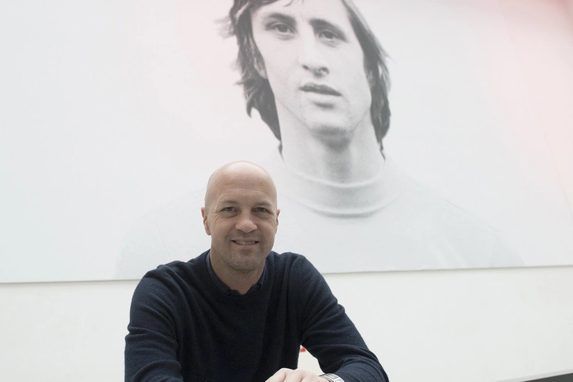 rmpYZSx0HdKSkzdYOpg7d4lOMxj0KL0uFxUsEnuM_825