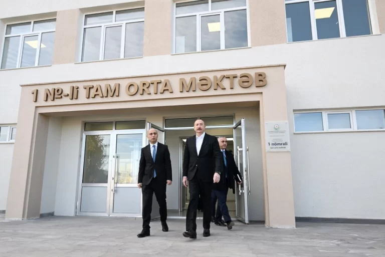 tnnK9EXR2ctqufI3XRpTak880bhJjIA8x1l1w7if_825 (1)