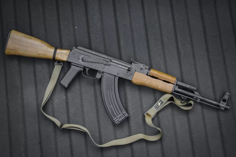 1fe6918b-5f25-37fa-b023-efb13b666d51_825