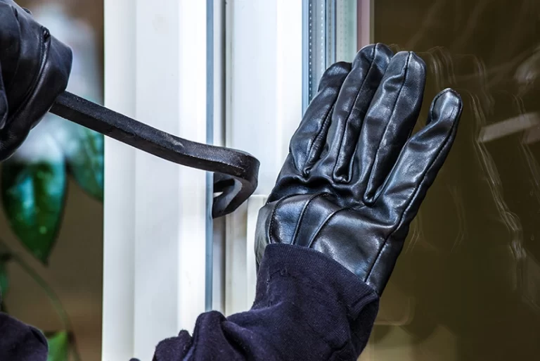 4f68ffc1-f6c5-3bb1-93df-d93aa6f16b1f_825