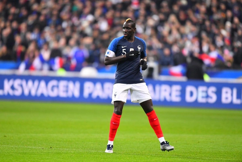 CY23o5Hzb69DZYvGVKZPyJGanxLdGmL7AKQlKTGH_825