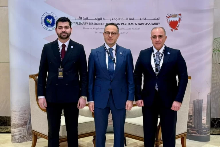 GeQGyjkY0bH1BvwTMlwuWjk4sFdEbmjr2jGbKOIi_825