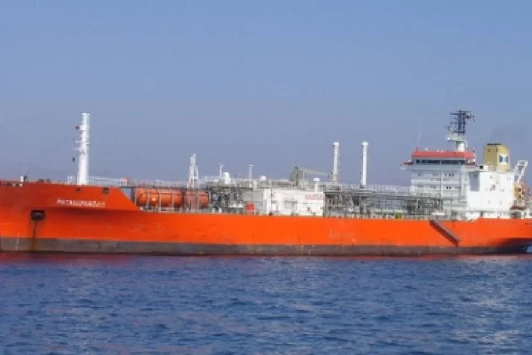 KFHOSixbjwonmiL9lBWut2nOgDQ81dgsPKipQPPW_825