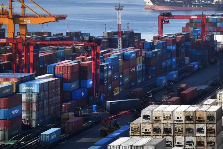 a04f105e-24c8-3b9b-9629-5cc6c77918a8_825