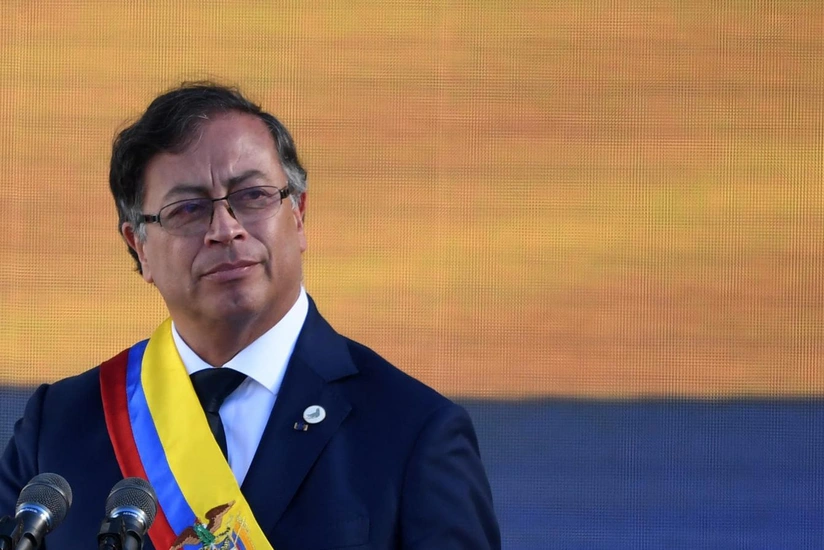 ba1b42bb-7ff6-3364-aff1-ca5003fe237d_825