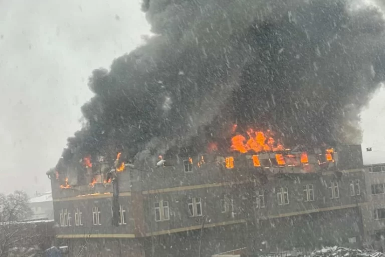 fboqYTvj54zs9gh9VjKEOqSHnFEJf81LnKLoZeI5_825