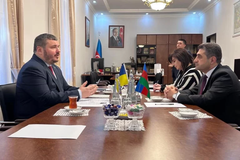 iSc0bbQq1xEUnGclZqezhanVf2BOLEYehWmcN6W2_825