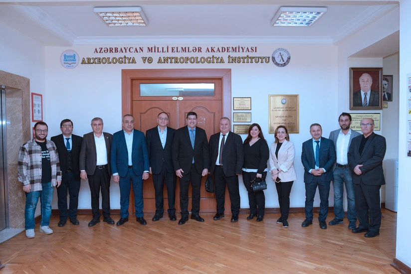 rOERt5iZmwyZfioYXXkRrw3NPnWh6lV32R7MdcFI_825