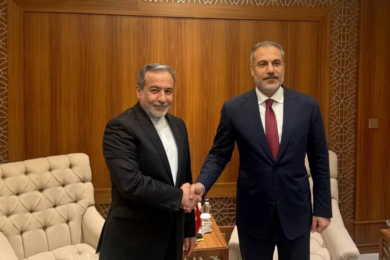 tMRgXEq172CTVHweHChNzODCPfrsUU7NdGTq9fsO_825