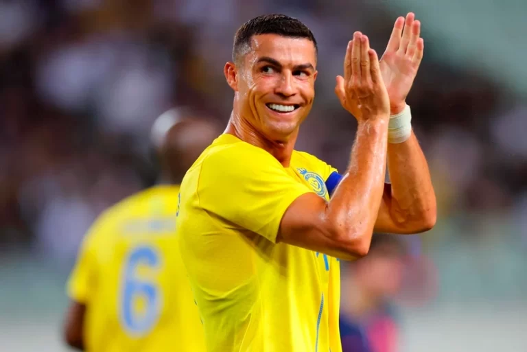 62b9f67c-964f-3b91-adbe-8f010a28a6c5_825