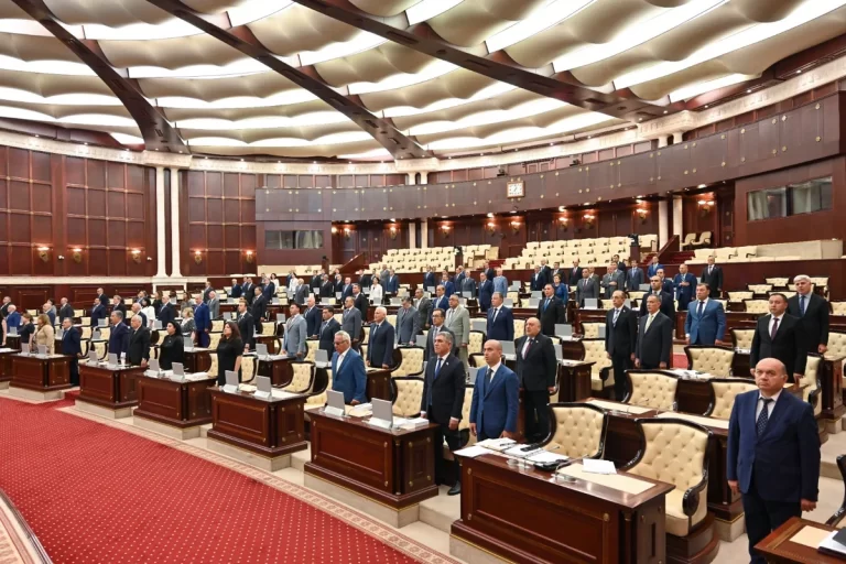 7olc5KSTJ1vJWrjMqkvmZaqCroEic6fuyTHQc5cL_1200 (1)