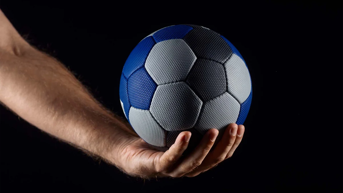 8121babe-a854-3d5c-a51b-0016577f80c3_1200