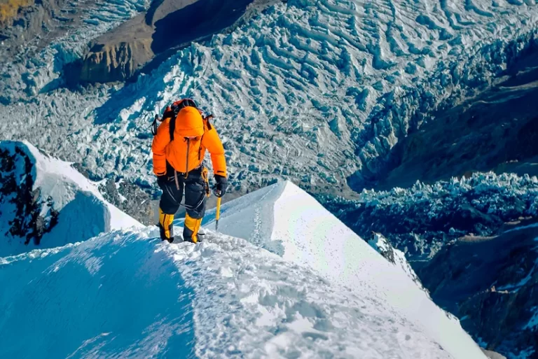 ax1HkavYWfD1fAdjRJw5ASkUBvilQEGav2mA64D4_825