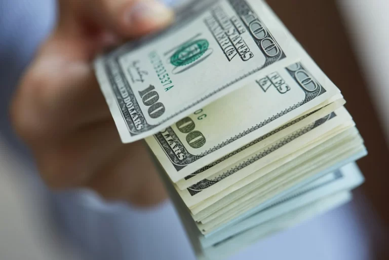 d7fe74a1-af74-3c6e-8bb9-afd1ed3976af_825