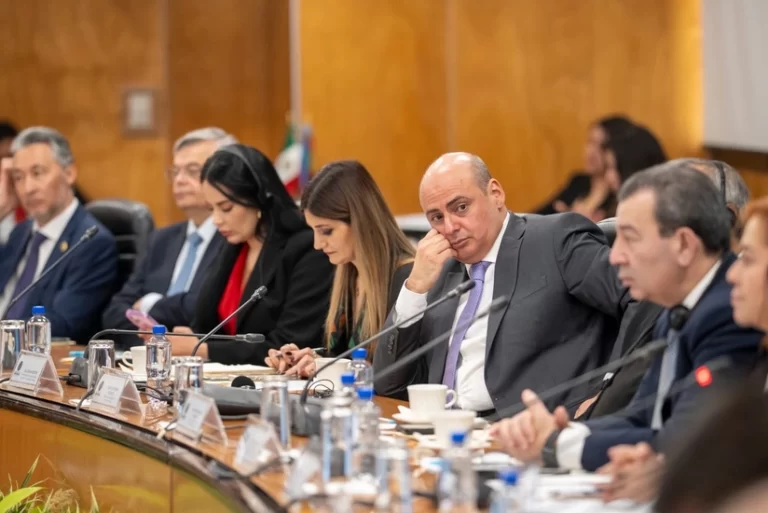 xEcmaTRnCbXt5kmewPVBqRpJE1zEnf6BveMkR3Qw_825