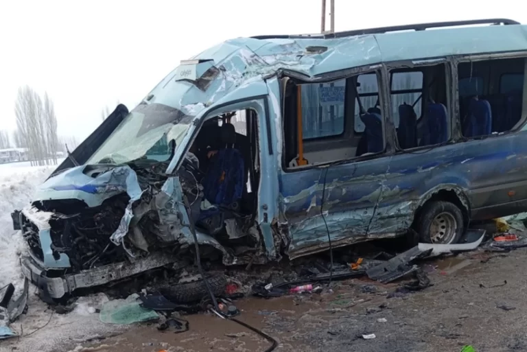 yQropfMLqMJ2YrKy6F9elxUFwKYsVshwTTKiCpLv_825