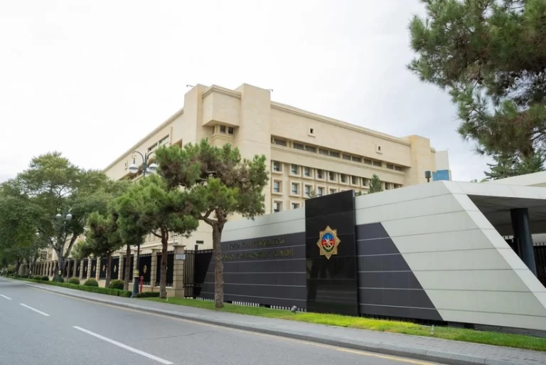 zUweCtGCHvAMFjQR7JKpwLhfVLCffFipBqb3USIR_825