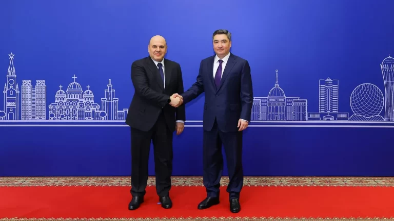 1qcJ0hE0itRplJOLEOZwXsLDQfy9kyo2BB9zIWbb_1200