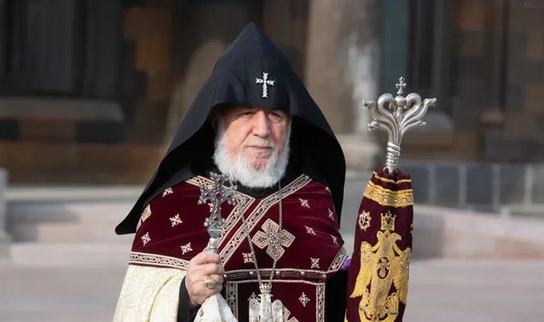 3LOK0FdvIUQGUaDSvNRQIb0P4V6fBPx99V4yNU7E_1200