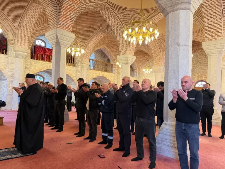 EvyJGk5WbfAd4jsA2BvBYN9Zn37qLGLKXDxOVoAq_1200