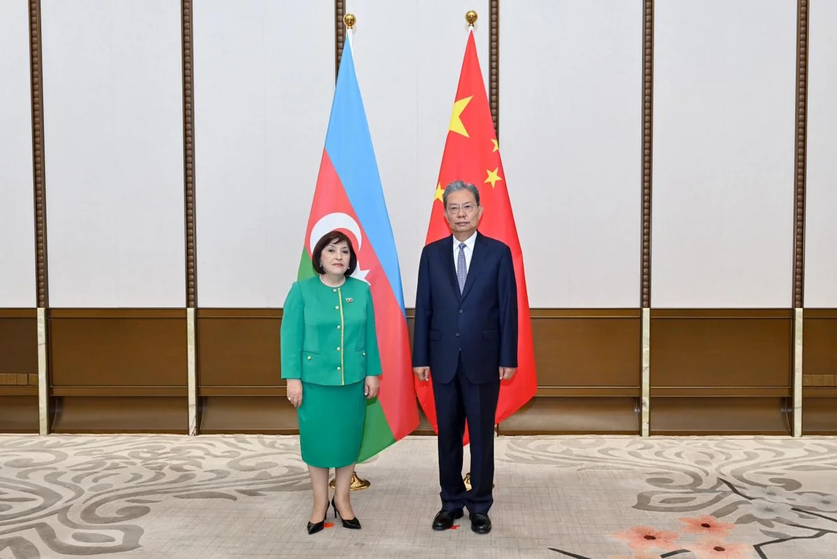 K5L9OJi4ZE8F34LI4twbQ37qsjFDC0c3ZBLdEJ8U_1200