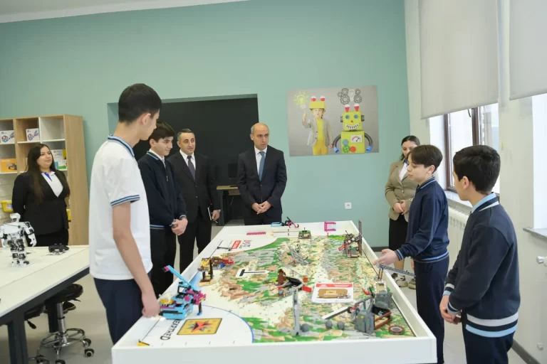 KklrCJTb7MdSw0p2x3fUYCyPm80YbYZ8Lmcvs98n_1200 (1)