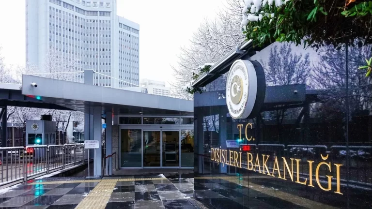 cb48bf1f-2c4c-32a2-8d0d-291cf9fb09fb_1200