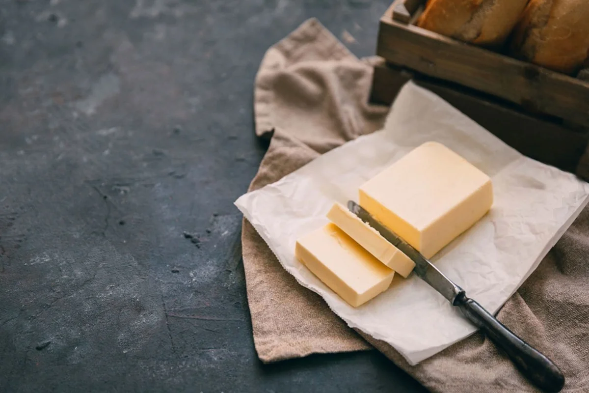 e8a15273-9ae3-3246-8148-4be771b96851_1200