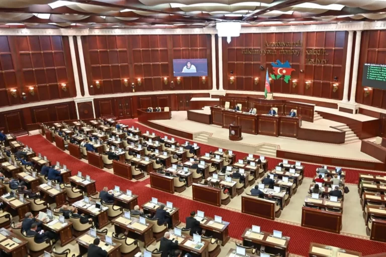 0d21aa08-9875-3576-98ac-e84f575ea02e_1200