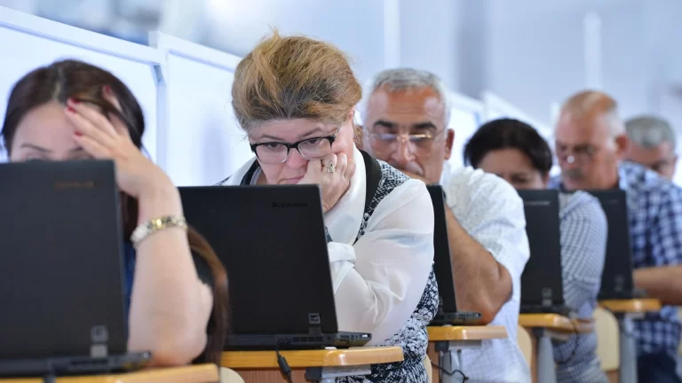 15702077-4dba-4168-9deb-01d6fdf2c9e1_1200