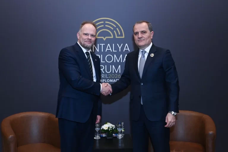 9SOhpCQxc7ux96zQOfg9LxjbguPU63nLdOvaFBHY_1200